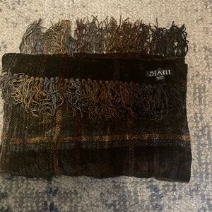 Searle scarf